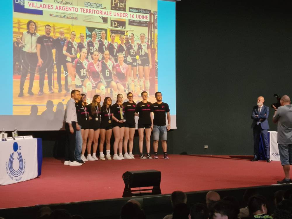 Under 16 Senior Villadies vice campionesse territoriali